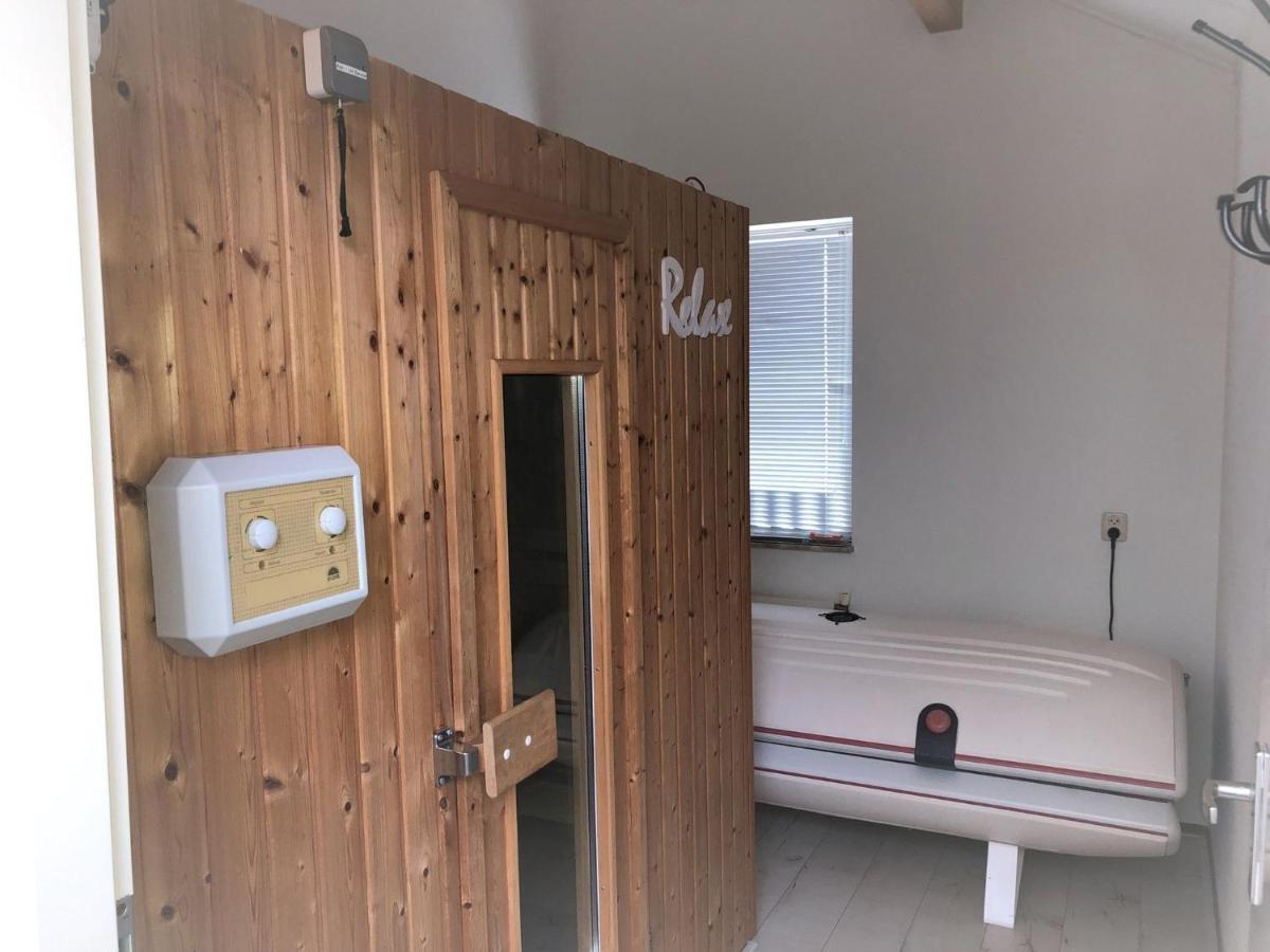 Charming Holiday Home By The Beach With Sauna Bubble Bath And Sunbed Julianadorp Exterior foto